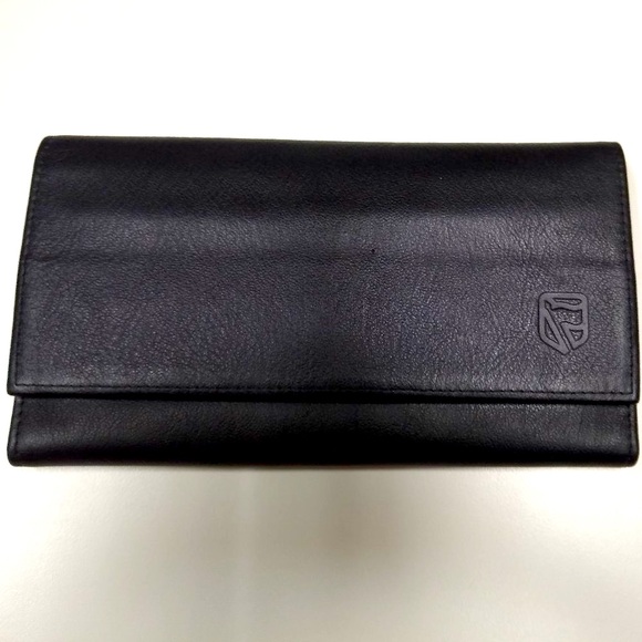 Italian Designed “Long” Wallet in Calfskin - Picture 1 of 9